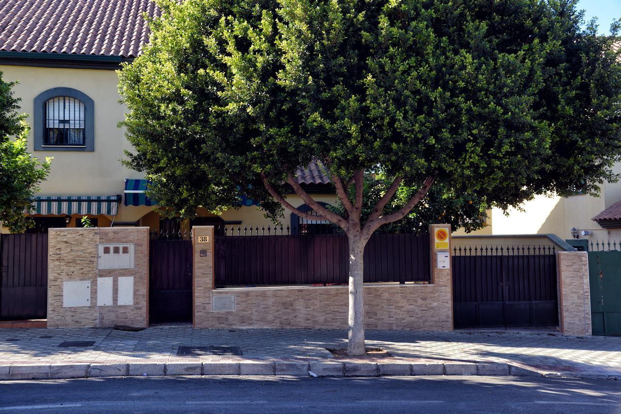 Wonderstays Chalet El Naranjo Seville Exterior photo