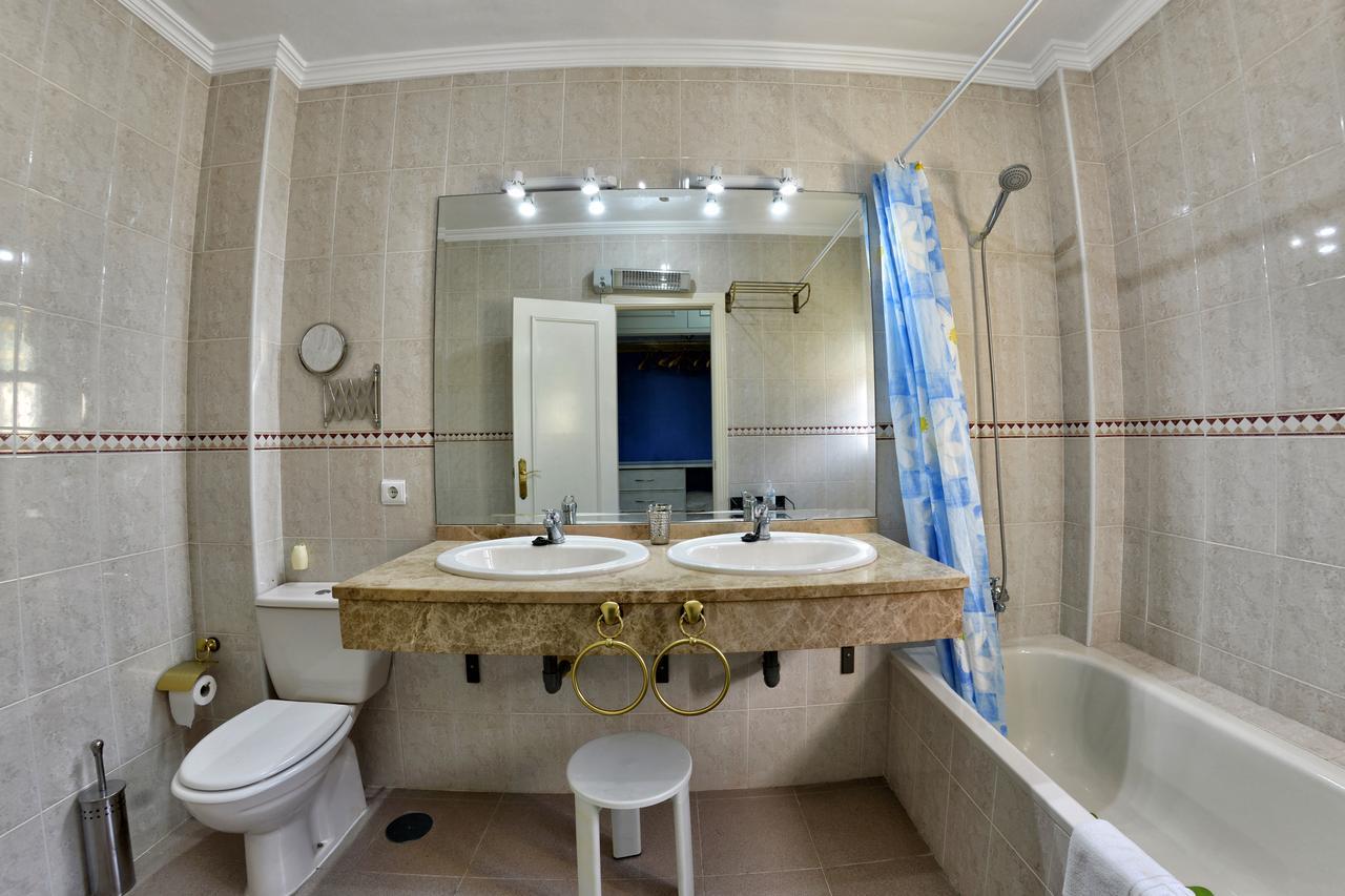 Wonderstays Chalet El Naranjo Seville Exterior photo