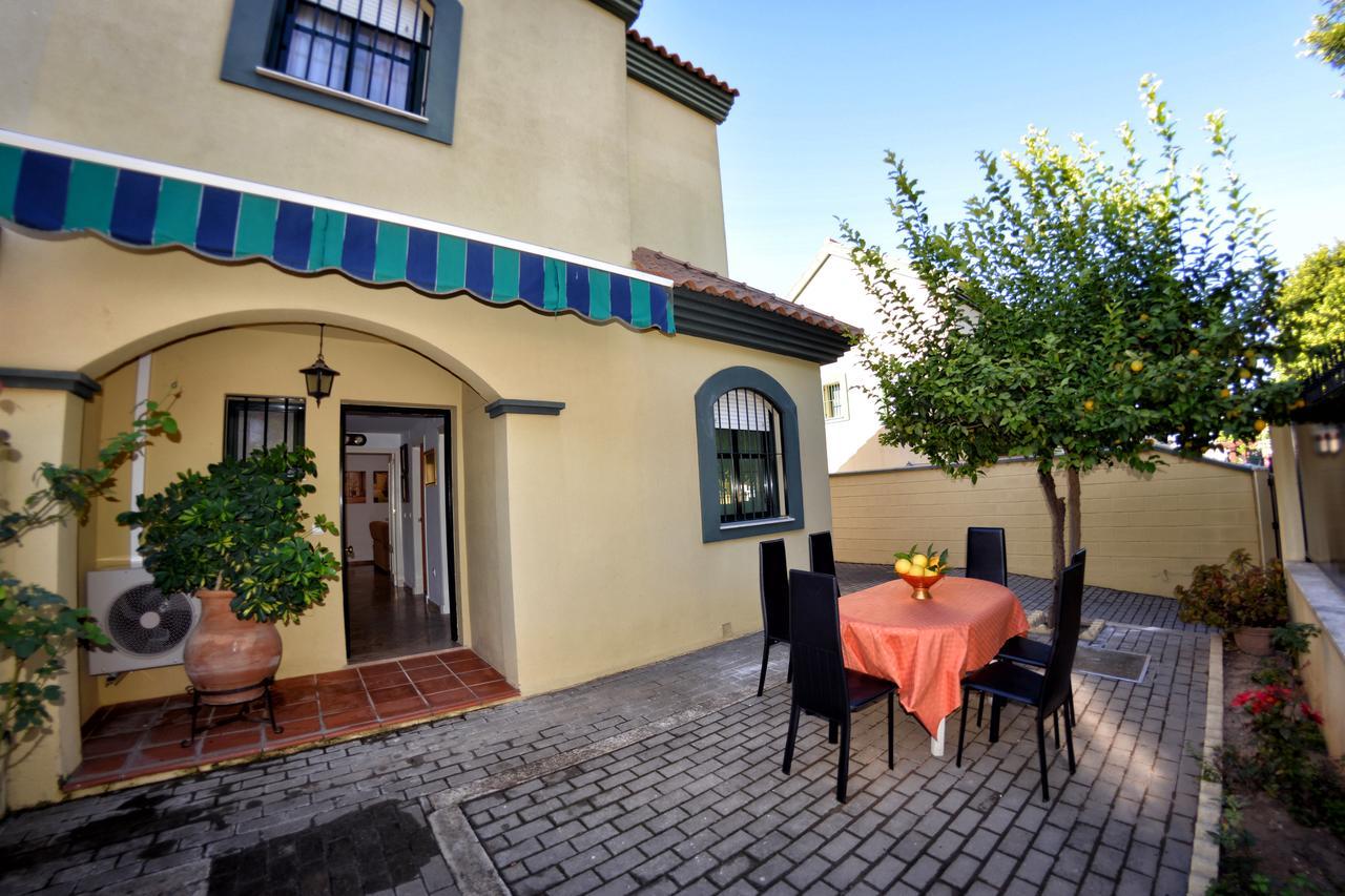 Wonderstays Chalet El Naranjo Seville Exterior photo